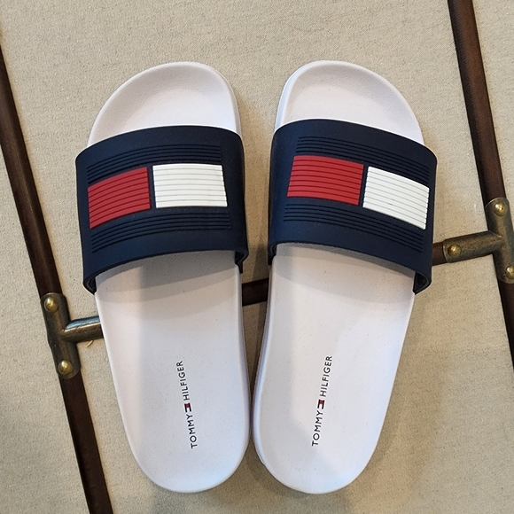 Tommy Hilfiger Sandal Slides - Picture 3 of 4